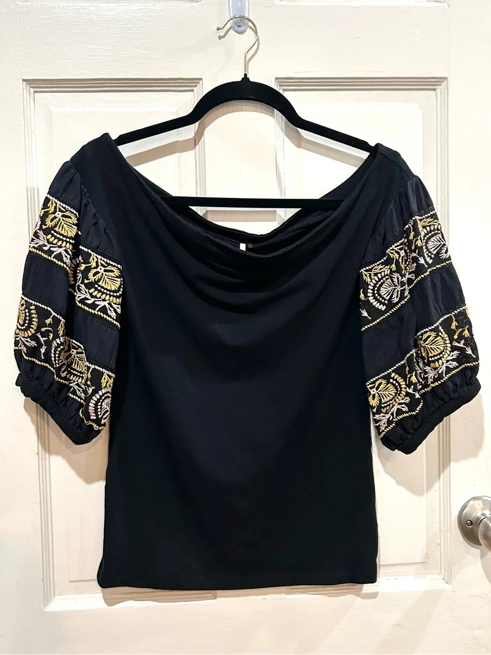 Free People Rock With It Off-Shoulder Embroidered Puff Sleeve Top Boho Size S